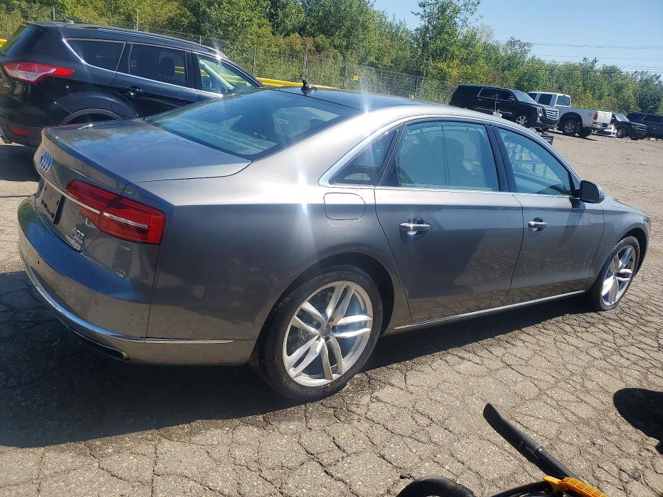 66791856 :رقم المزاد ، WAU32AFD9FN005861 vin ، 2015 Audi A8 مزاد بيع