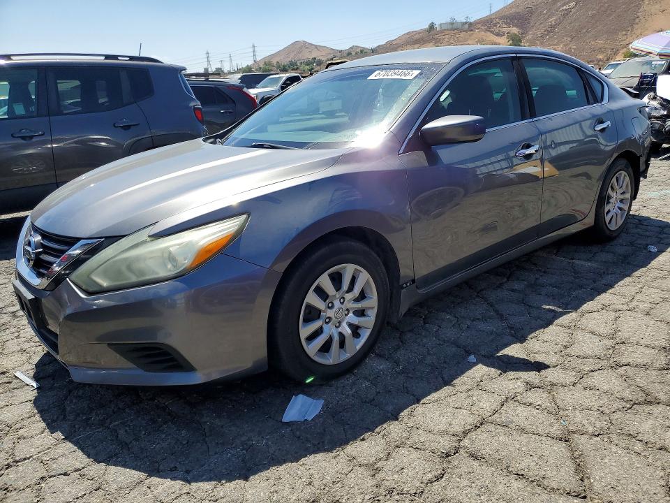 Продаж на аукціоні авто 2018 Nissan Altima, vin: 1N4AL3AP9JC473605, номер лоту: 67039466