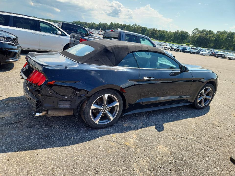 67015346 :رقم المزاد ، 1FATP8EM6F5352164 vin ، 2015 Ford Mustang مزاد بيع