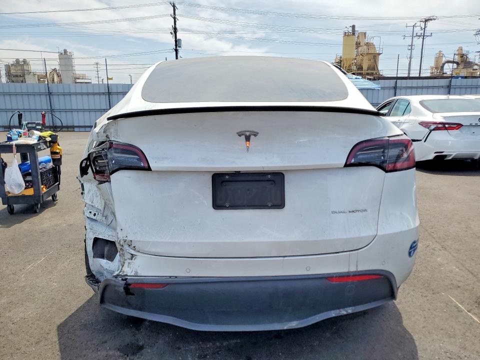 65036886 :رقم المزاد ، 5YJYGDEE8MF219225 vin ، 2021 Tesla Model Y مزاد بيع