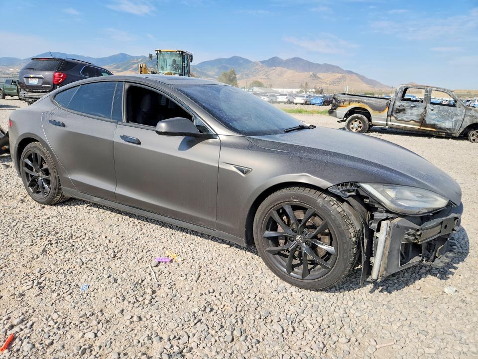 2015 Tesla Model S მანქანა იყიდება აუქციონზე, vin: 5YJSA1E21FF109101, აუქციონის ნომერი: 63154076