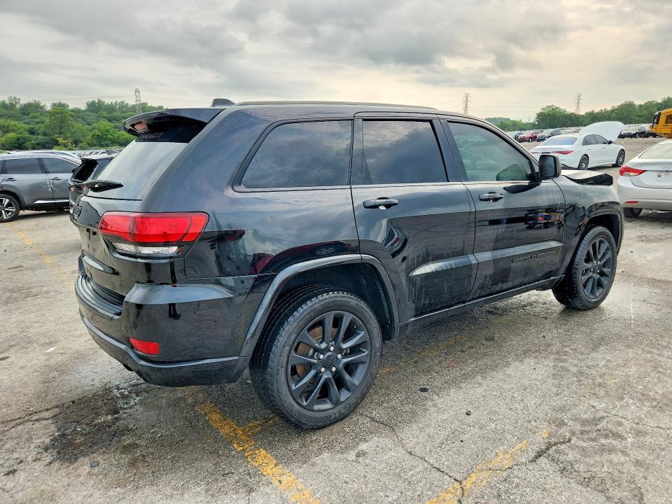 Продаж на аукціоні авто 2018 Jeep Grand Cherokee, vin: 1C4RJFAG3JC140000, номер лоту: 64072806