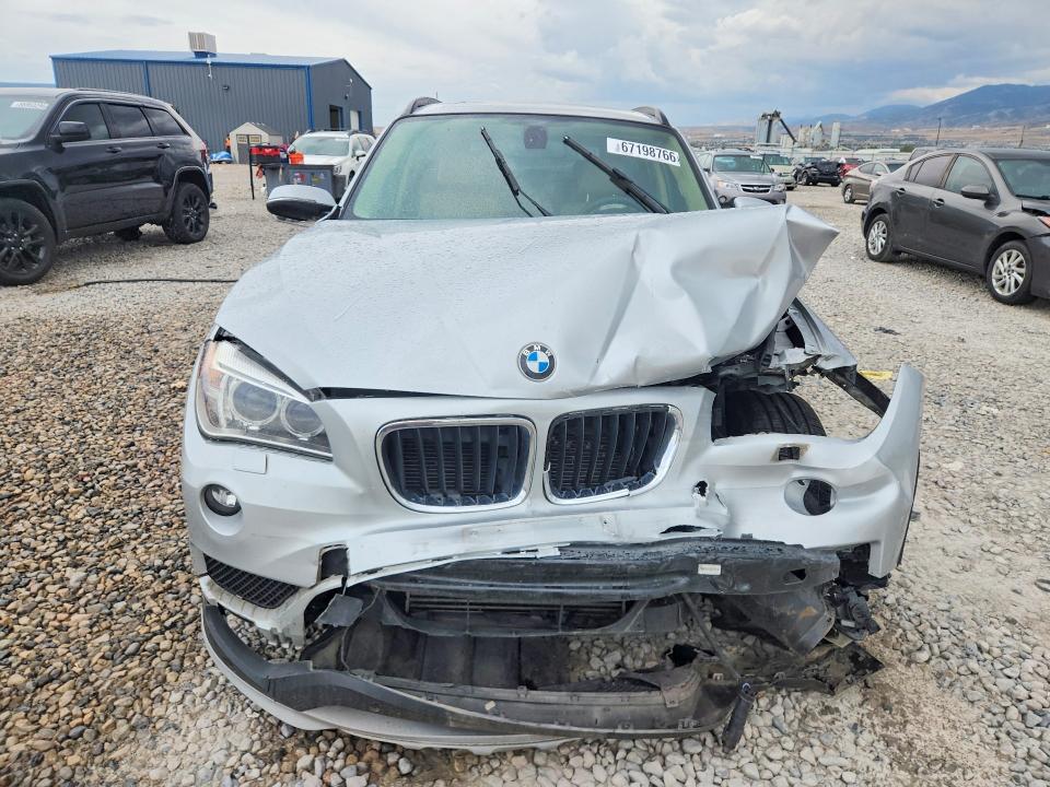 2015 Bmw X1 მანქანა იყიდება აუქციონზე, vin: WBAVL1C56FVY33739, აუქციონის ნომერი: 67198766