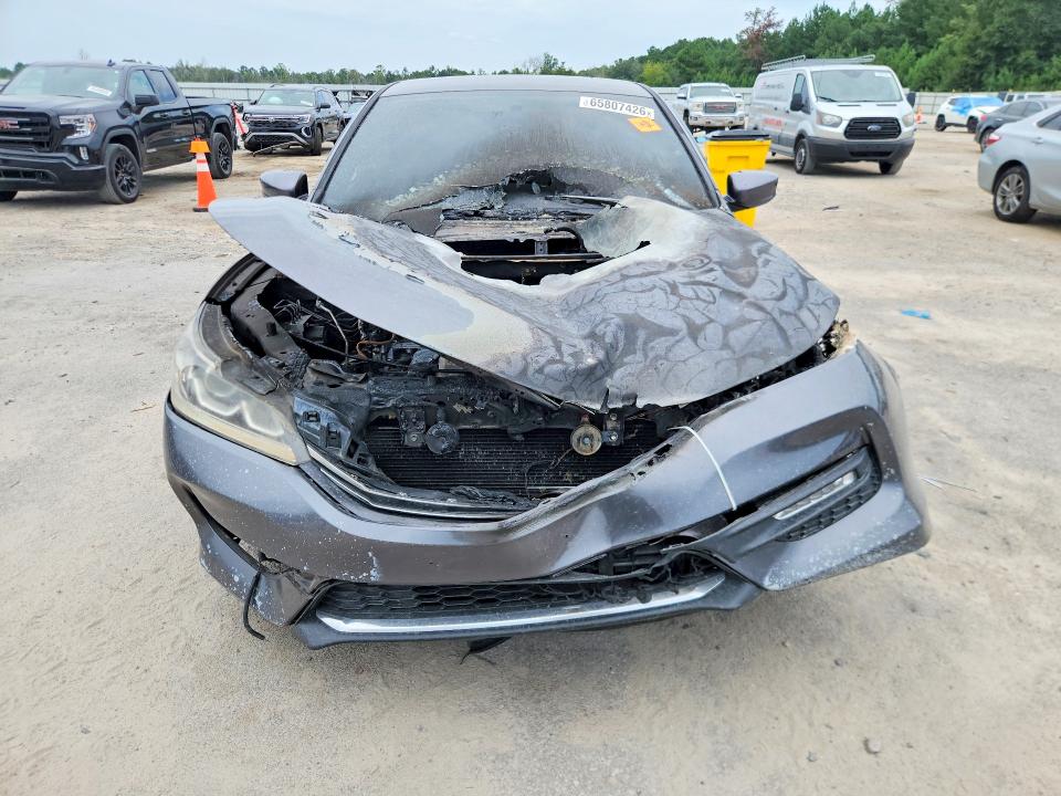2017 Honda Accord მანქანა იყიდება აუქციონზე, vin: 1HGCR2F19HA291572, აუქციონის ნომერი: 65807426