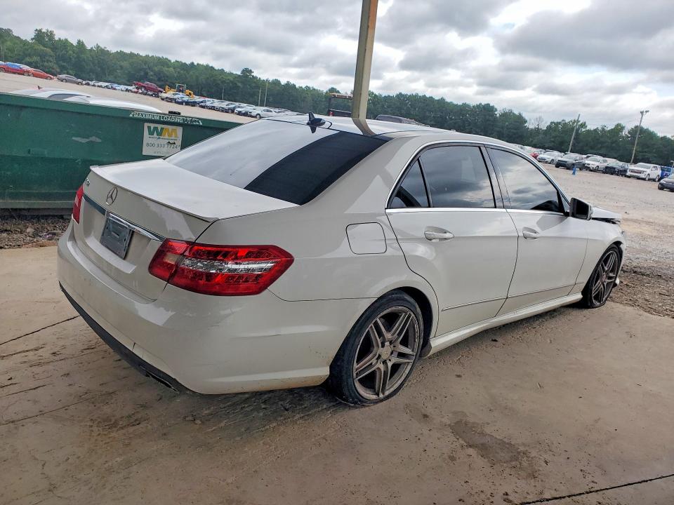 2013 Mercedes-benz E მანქანა იყიდება აუქციონზე, vin: WDDHF5KB3DA684853, აუქციონის ნომერი: 63561326