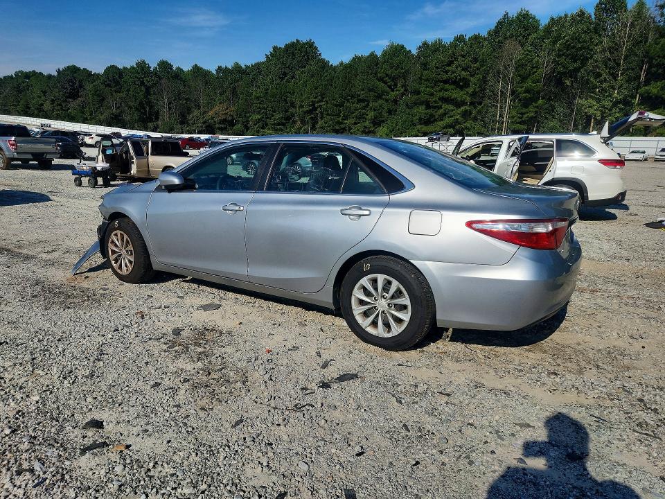 65807526 :رقم المزاد ، 4T4BF1FK0GR564130 vin ، 2016 Toyota Camry مزاد بيع