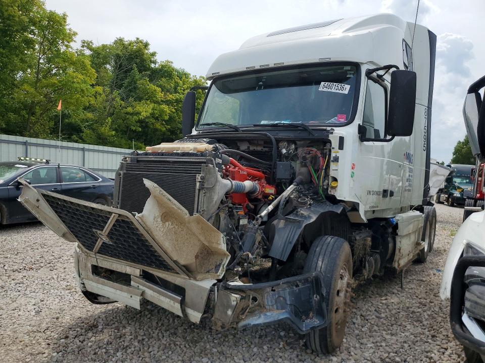 64601536 :رقم المزاد ، 4V4NC9TG9GN960266 vin ، 2016 Volvo Vnl مزاد بيع
