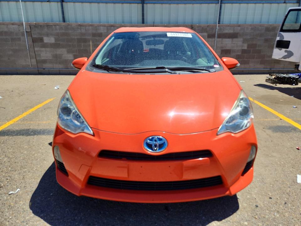 Продажа на аукционе авто 2014 Toyota Prius C, vin: JTDKDTB33E1081650, номер лота: 64977386