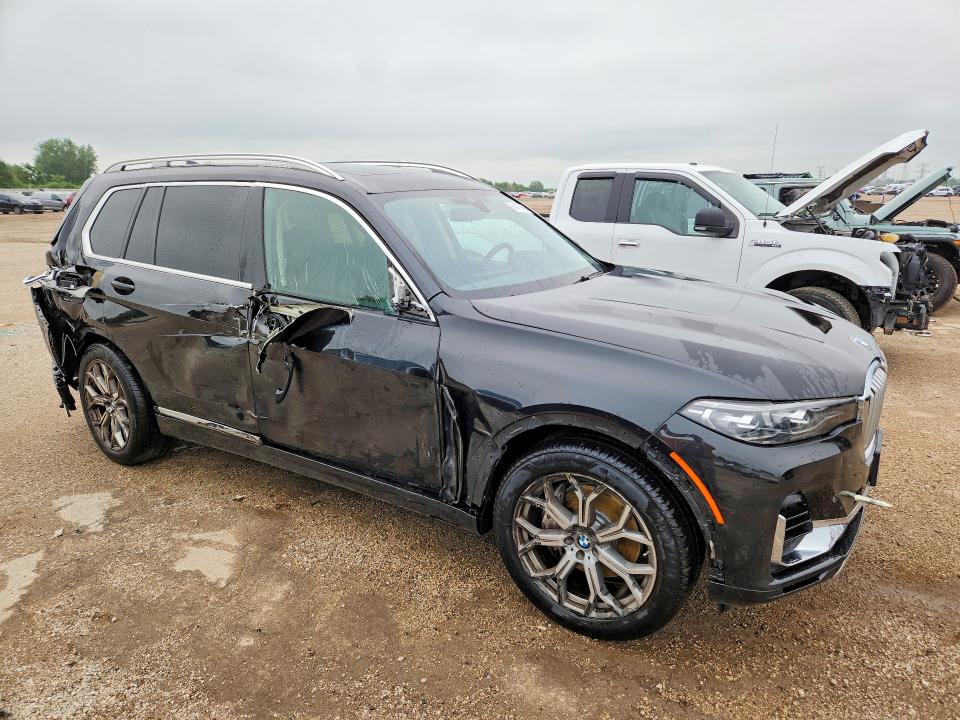64479836 :رقم المزاد ، 5UXCW2C04N9M86137 vin ، 2022 Bmw X7 مزاد بيع