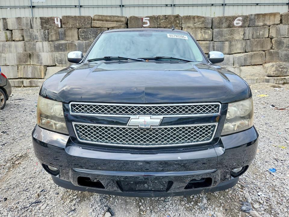 2008 Chevrolet Suburban მანქანა იყიდება აუქციონზე, vin: 1GNFK16398R104934, აუქციონის ნომერი: 65792206