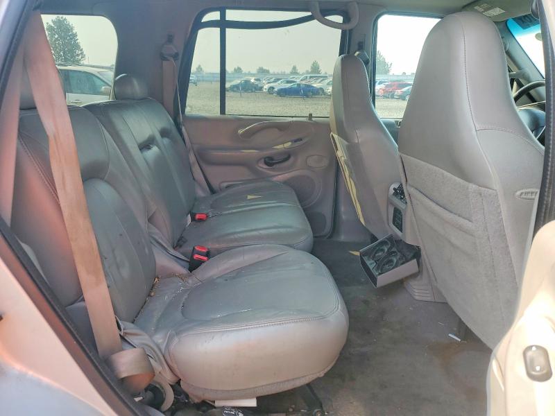 Продаж на аукціоні авто 2002 Ford Expedition, vin: 1FMFU16L22LA84616, номер лоту: 63795816