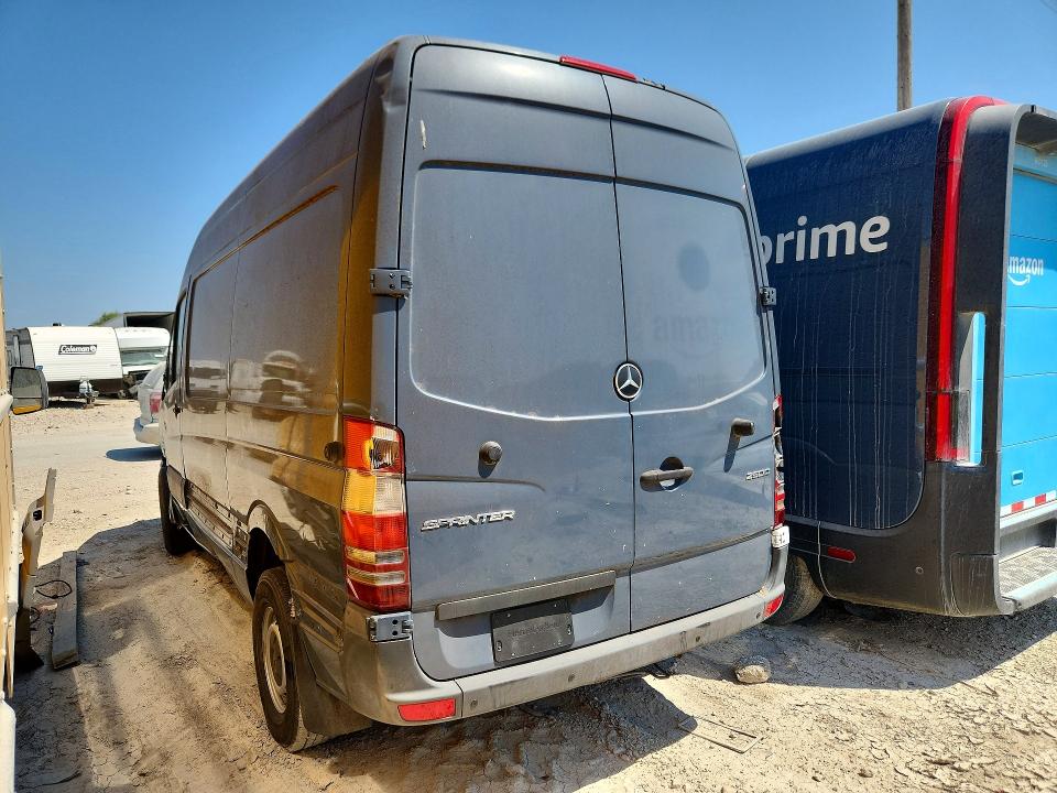 65739116 :رقم المزاد ، WD3PE7CDXJP631901 vin ، 2018 Mercedes-benz Sprinter مزاد بيع