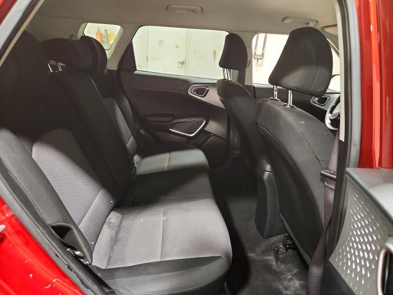 64139956 :رقم المزاد ، KNDJ23AU9P7869182 vin ، 2023 Kia Soul مزاد بيع