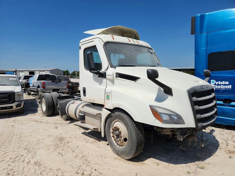 2024 Freightliner Cascadia 126 მანქანა იყიდება აუქციონზე, vin: 3AKJHLDV4RSUU9162, აუქციონის ნომერი: 66470586