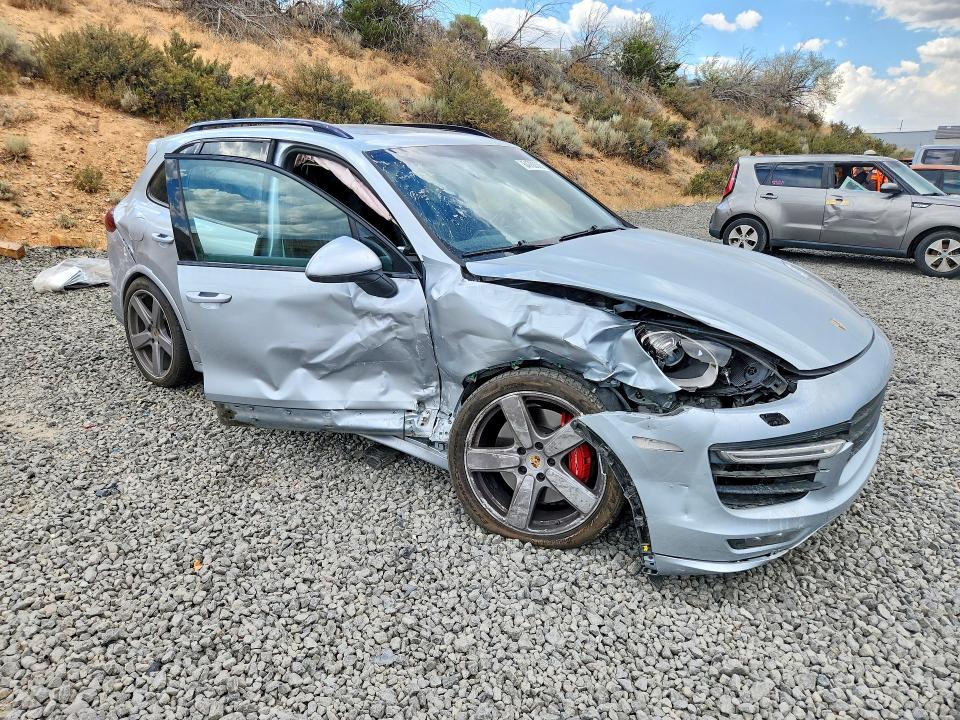 Продаж на аукціоні авто 2016 Porsche Cayenne, vin: WP1AD2A23GLA76047, номер лоту: 64700366