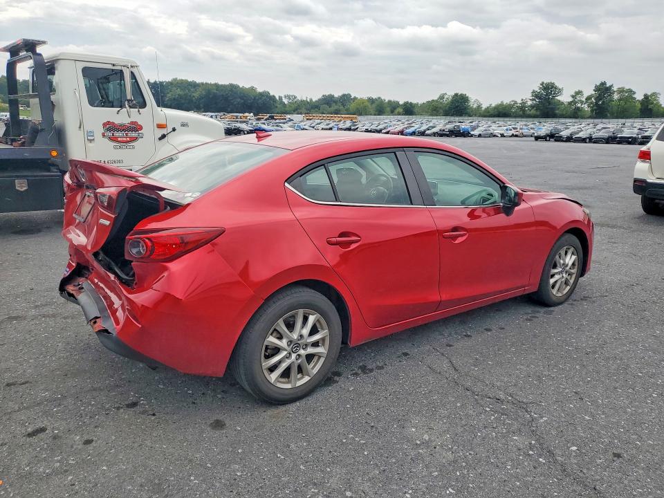 67255576 :رقم المزاد ، 3MZBM1V75FM231858 vin ، 2015 Mazda 3 مزاد بيع