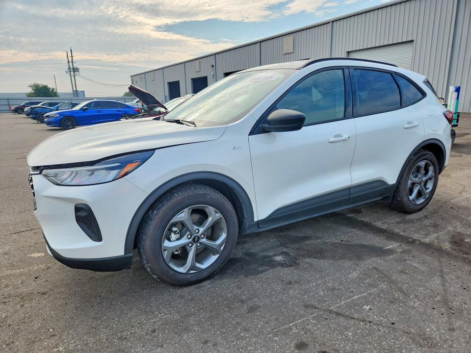 Продаж на аукціоні авто 2025 Ford Escape, vin: 1FMCU0MN0SUA82701, номер лоту: 66657036