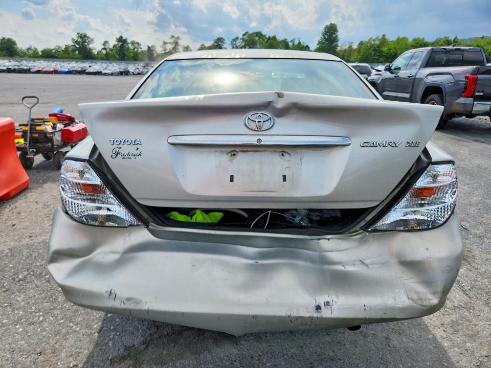 66463466 :رقم المزاد ، 4T1BE30K63U172698 vin ، 2003 Toyota Camry مزاد بيع