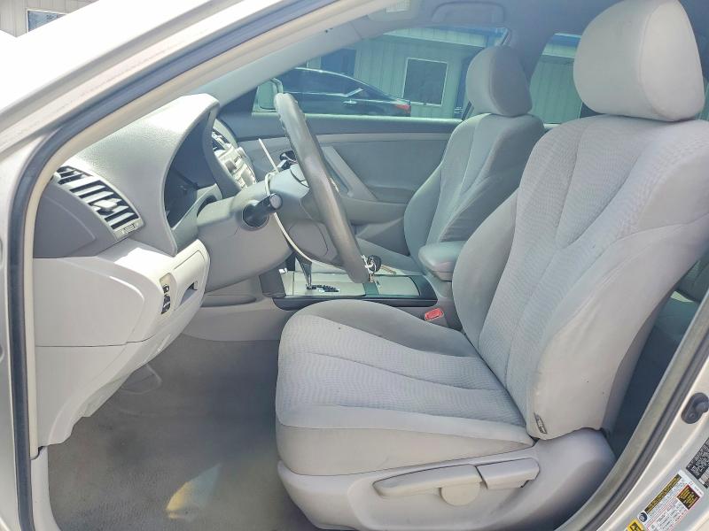 64198806 :رقم المزاد ، 4T1BF3EK0AU537475 vin ، 2010 Toyota Camry مزاد بيع