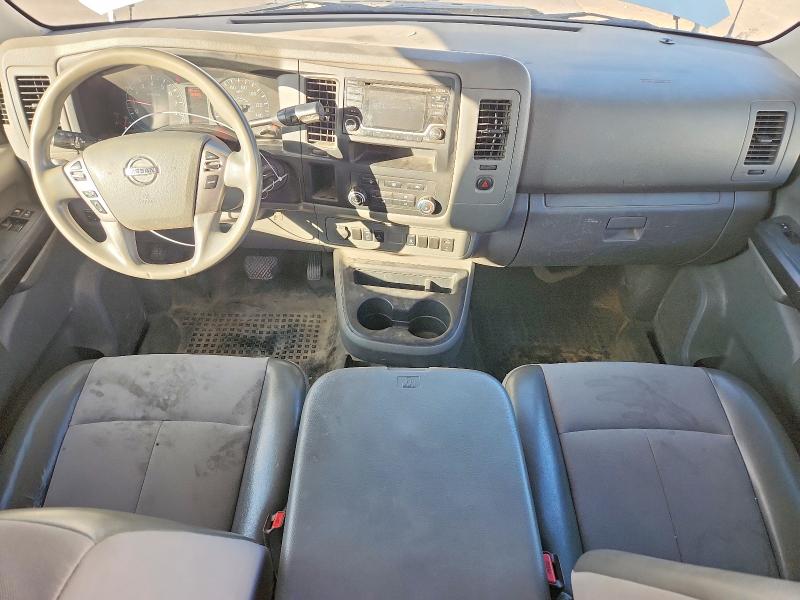 65229966 :رقم المزاد ، 1N6AF0LY9JN800883 vin ، 2018 Nissan Nv مزاد بيع