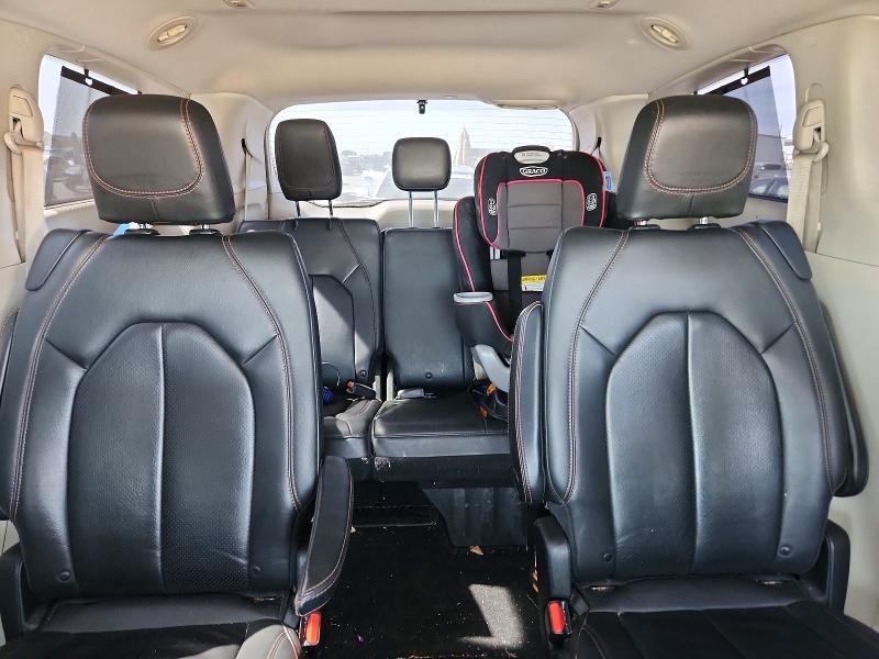 Продажа на аукционе авто 2017 Chrysler Pacifica, vin: 2C4RC1EG2HR669513, номер лота: 65630266