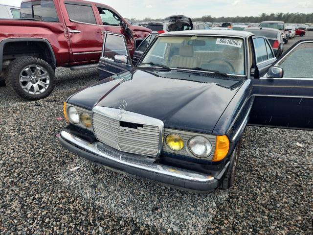 66616096 :رقم المزاد ، WDBAB33A8DB018940 vin ، 1983 Mercedes-benz 300 مزاد بيع