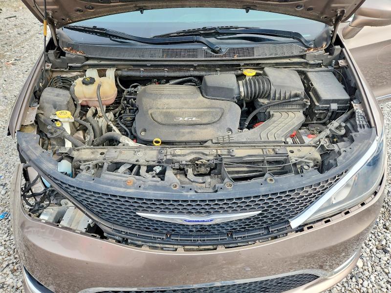 64634456 :رقم المزاد ، 2C4RC1EG3HR559599 vin ، 2017 Chrysler Pacifica مزاد بيع