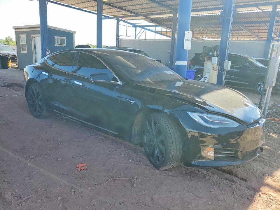 2020 Tesla Model S მანქანა იყიდება აუქციონზე, vin: 5YJSA1E41LF401487, აუქციონის ნომერი: 65662786
