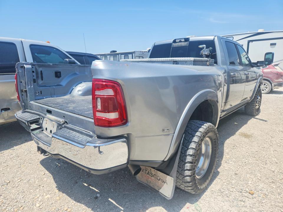 64046536 :رقم المزاد ، 3C63RRJL7NG293793 vin ، 2022 Ram 3500 مزاد بيع