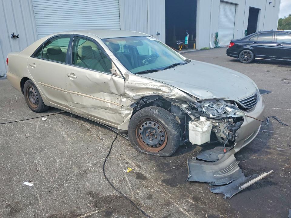 2005 Toyota Camry მანქანა იყიდება აუქციონზე, vin: 4T1BE30KX5U571651, აუქციონის ნომერი: 63644606