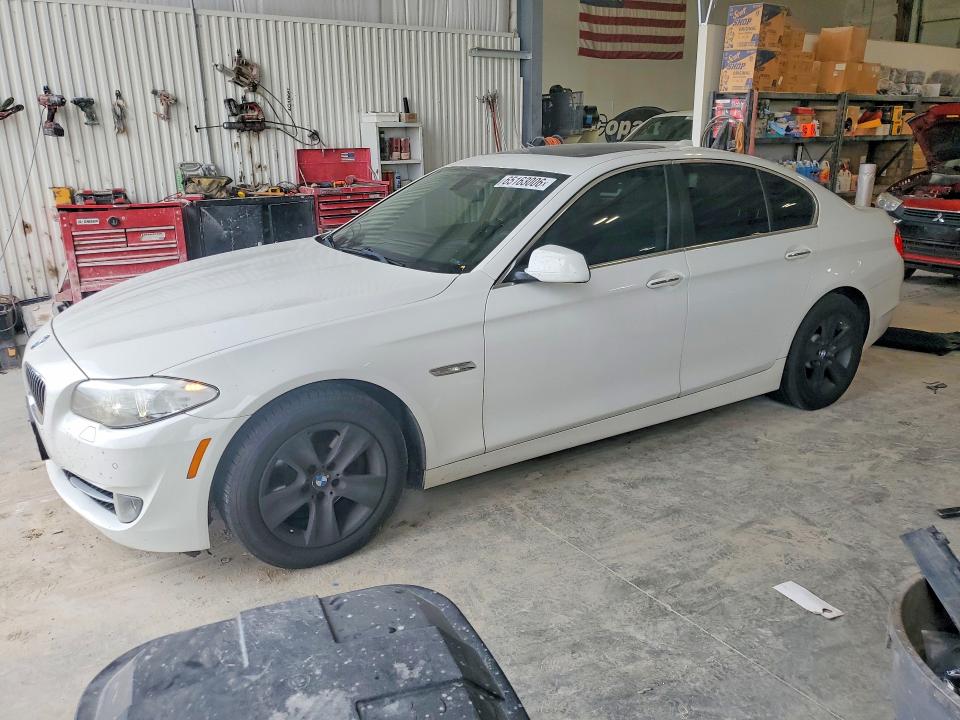 65163006 :رقم المزاد ، WBAXH5C54DD113392 vin ، 2013 Bmw 528 مزاد بيع