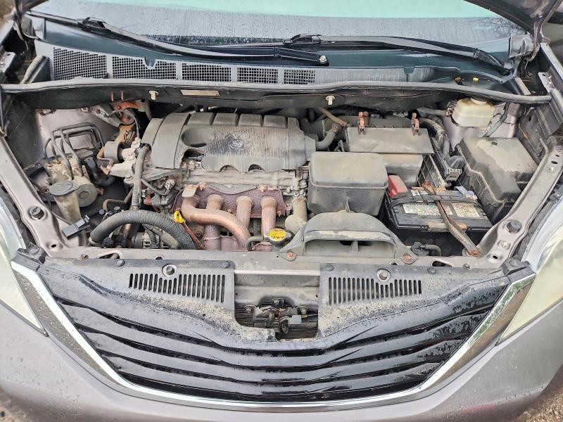 2011 Toyota Sienna მანქანა იყიდება აუქციონზე, vin: 5TDKA3DC1BS002044, აუქციონის ნომერი: 60180956