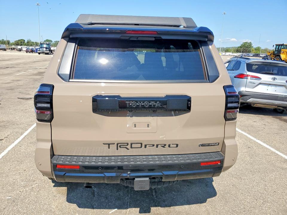 2025 Toyota 4runner მანქანა იყიდება აუქციონზე, vin: JTEVB5BR6S5004628, აუქციონის ნომერი: 63654216