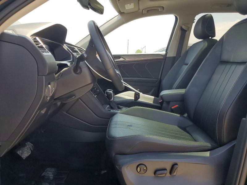 63716326 :رقم المزاد ، 3VV3B7AX3NM091959 vin ، 2022 Volkswagen Tiguan مزاد بيع