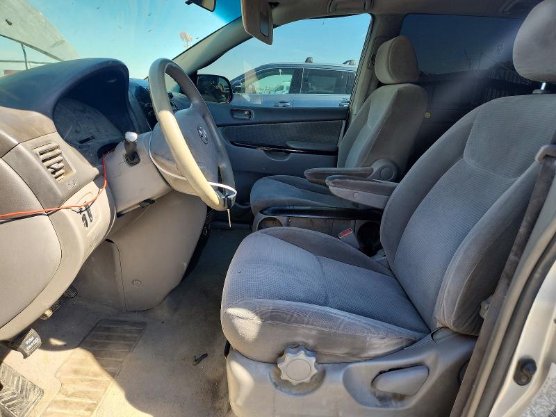 2004 Toyota Sienna მანქანა იყიდება აუქციონზე, vin: 5TDZA23C14S121466, აუქციონის ნომერი: 64781736