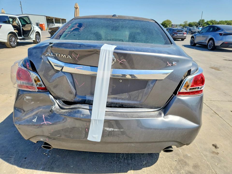 65193796 :رقم المزاد ، 1N4AL3AP4FN879495 vin ، 2015 Nissan Altima مزاد بيع