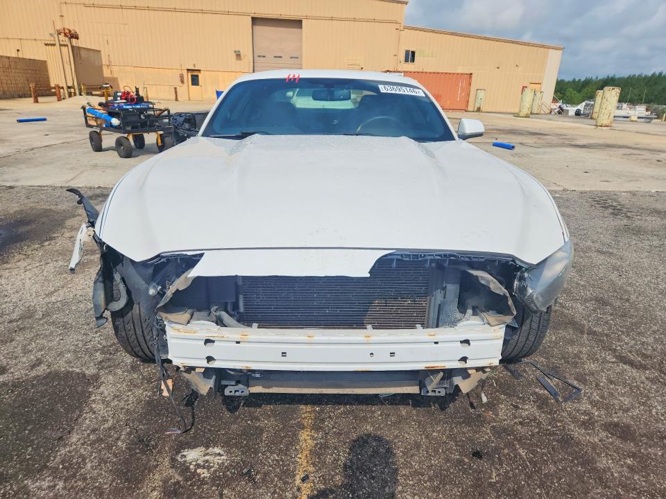 63695146 :رقم المزاد ، 1FA6P8AM8G5211780 vin ، 2016 Ford Mustang مزاد بيع