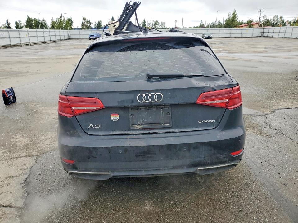 2017 Audi A3 მანქანა იყიდება აუქციონზე, vin: WAUTPBFFXHA044073, აუქციონის ნომერი: 67083056
