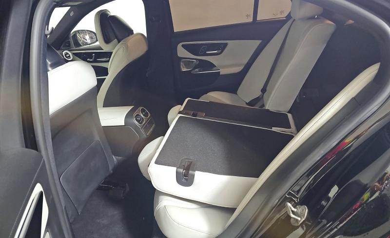 2022 Mercedes-benz C მანქანა იყიდება აუქციონზე, vin: W1KAF4GB2NR009714, აუქციონის ნომერი: 65162976