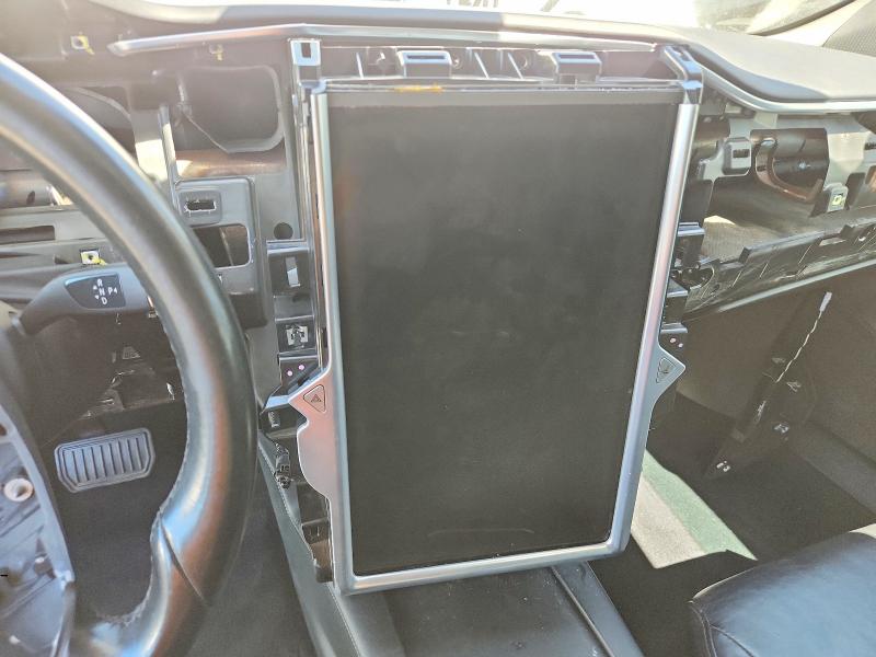 Продажа на аукционе авто 2016 Tesla Model S, vin: 5YJSA1E28GF134885, номер лота: 63940296