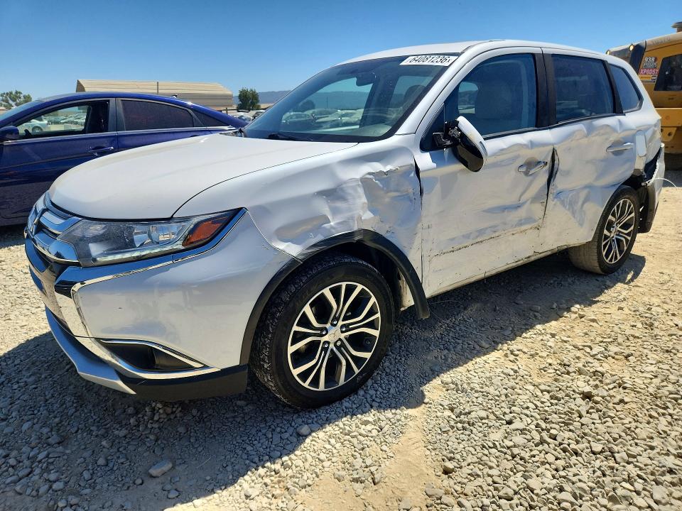 2017 Mitsubishi Outlander მანქანა იყიდება აუქციონზე, vin: JA4AD3A31HZ029785, აუქციონის ნომერი: 64081236