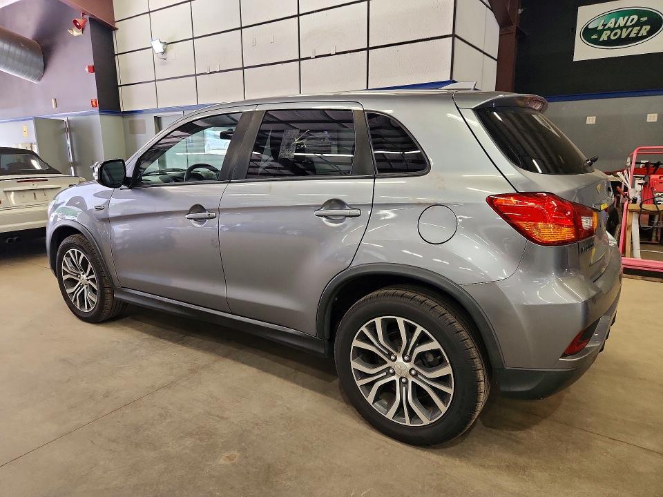 2018 Mitsubishi Outlander Sport მანქანა იყიდება აუქციონზე, vin: JA4AP3AU2JZ015383, აუქციონის ნომერი: 64712036