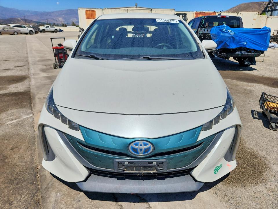 Продаж на аукціоні авто 2017 Toyota Prius Prime, vin: JTDKARFP7H3021064, номер лоту: 64568326