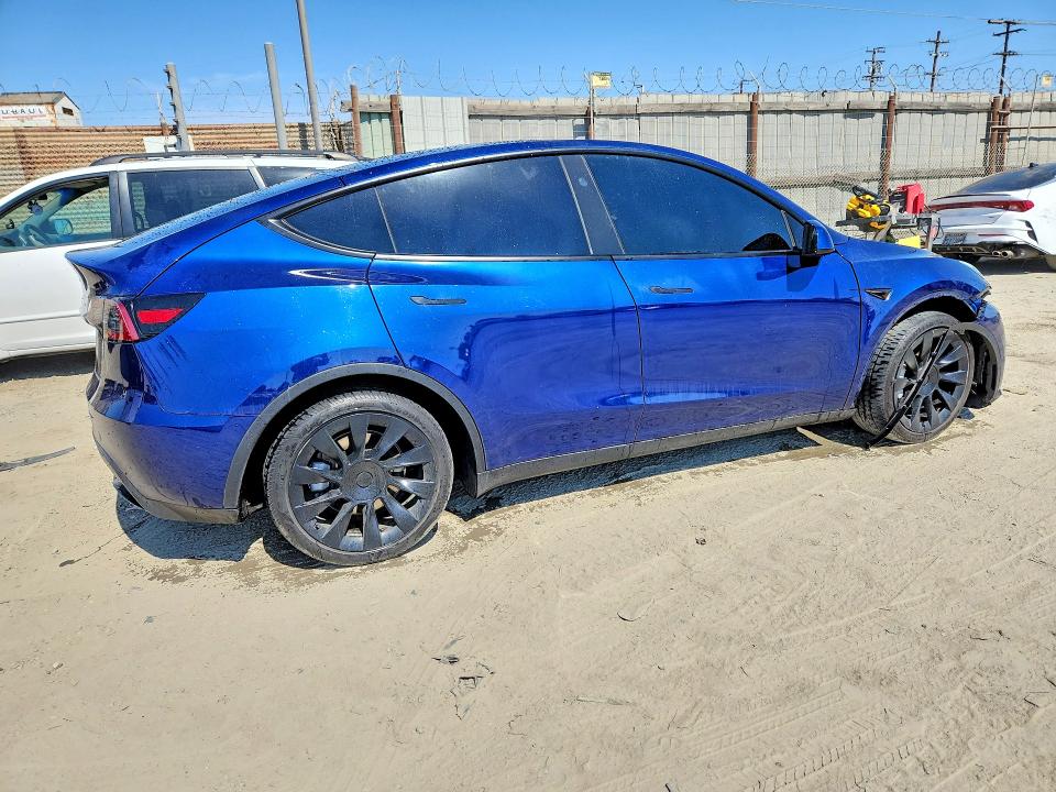2024 Tesla Model Y მანქანა იყიდება აუქციონზე, vin: 7SAYGDEE3RF068448, აუქციონის ნომერი: 64503596