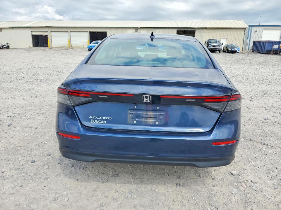 2024 Honda Accord მანქანა იყიდება აუქციონზე, vin: 1HGCY1F36RA003832, აუქციონის ნომერი: 64036706