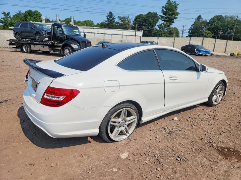 64019746 :رقم المزاد ، WDDGJ4HB2DF960874 vin ، 2013 Mercedes-benz C مزاد بيع