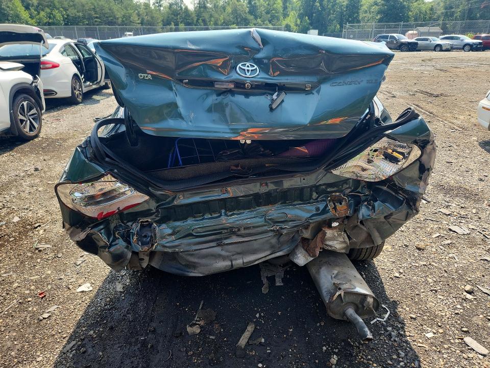 2002 Toyota Camry მანქანა იყიდება აუქციონზე, vin: 4T1BE30K52U527391, აუქციონის ნომერი: 64846046