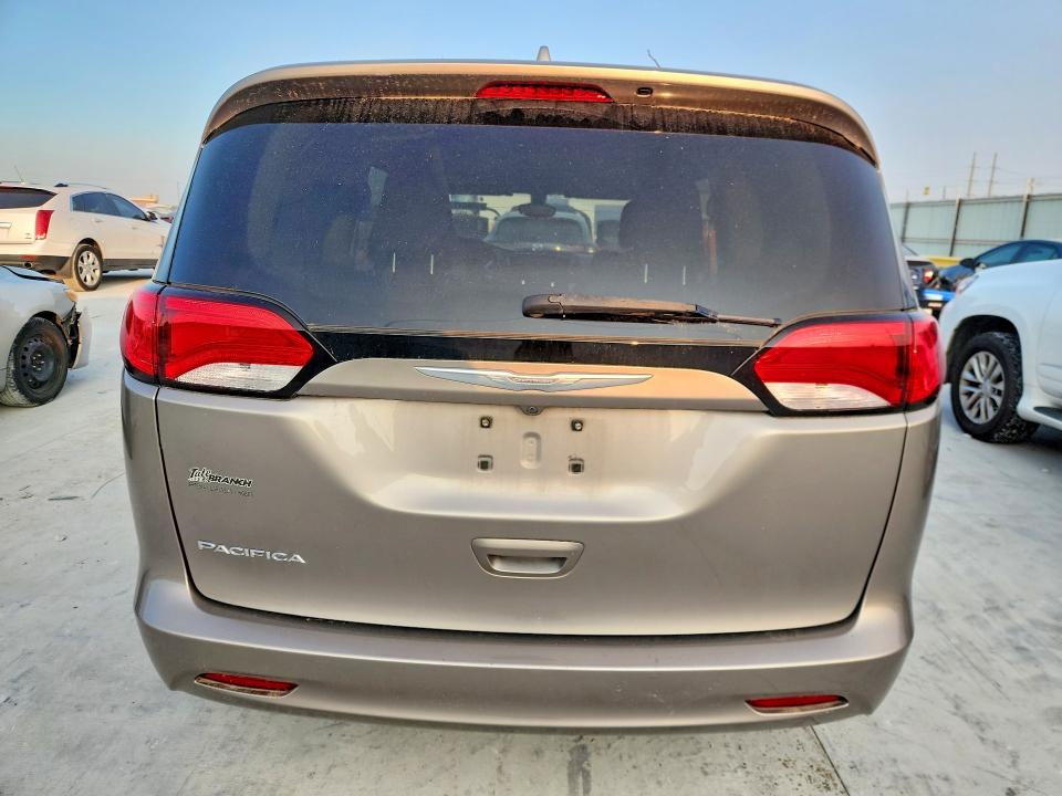 63801726 :رقم المزاد ، 2C4RC1DG5HR541347 vin ، 2017 Chrysler Pacifica مزاد بيع