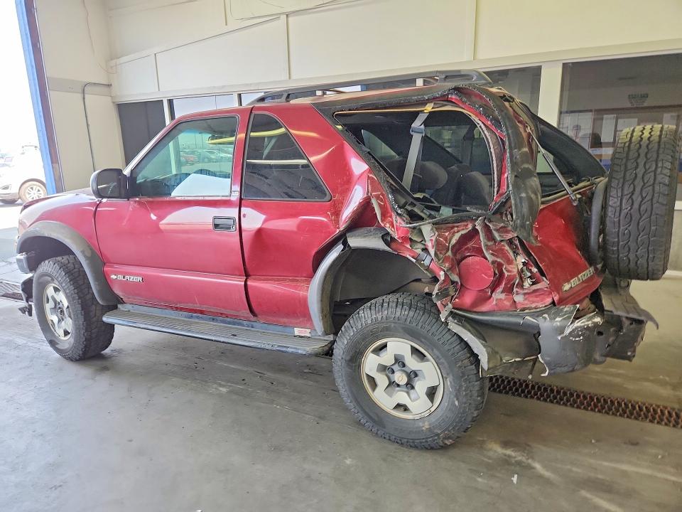 Продажа на аукционе авто 2000 Chevrolet Blazer, vin: 1GNCT18W2YK278716, номер лота: 64774446