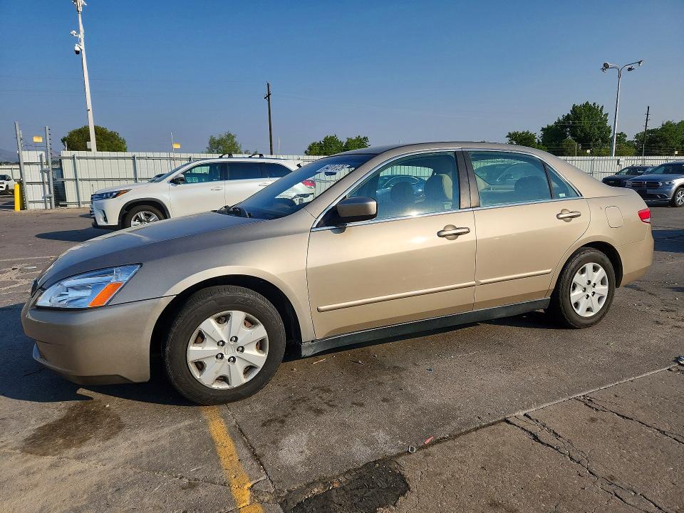 2004 Honda Accord მანქანა იყიდება აუქციონზე, vin: 1HGCM56394A176871, აუქციონის ნომერი: 64318126